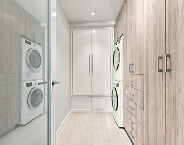 870 Haverford Avenue - Photo Thumbnail 35