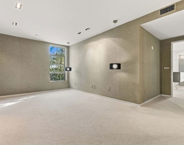 870 Haverford Avenue - Photo Thumbnail 44