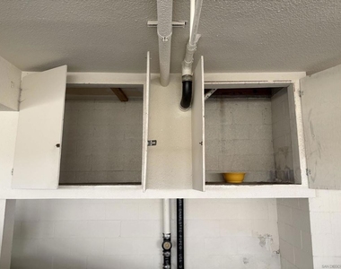 374 Orange Ave - Photo Thumbnail 14