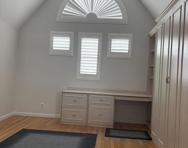 374 Orange Ave - Photo Thumbnail 10