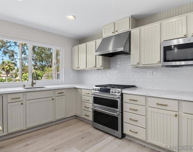 1020 Nolbey St - Photo Thumbnail 11