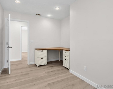 1020 Nolbey St - Photo Thumbnail 15