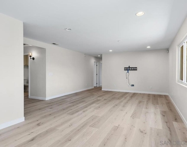 1020 Nolbey St - Photo Thumbnail 8