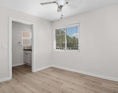1020 Nolbey St - Photo Thumbnail 23