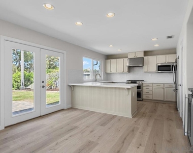1020 Nolbey St - Photo Thumbnail 7