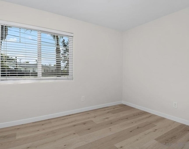1020 Nolbey St - Photo Thumbnail 25
