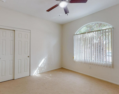 9319 Vista Del Valle - Photo Thumbnail 29