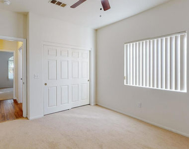 9319 Vista Del Valle - Photo Thumbnail 26
