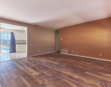 9464 Valencia Drive - Photo Thumbnail 14