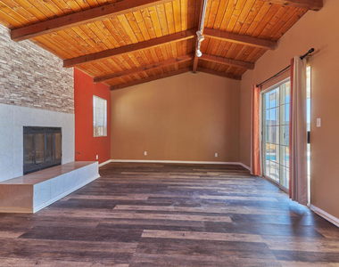 9464 Valencia Drive - Photo Thumbnail 17