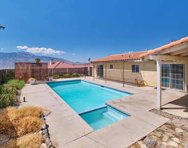 9464 Valencia Drive - Photo Thumbnail 4