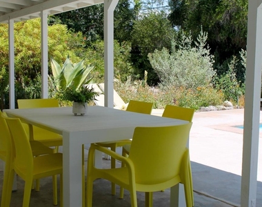 278 N Sunset Way - Photo Thumbnail 12