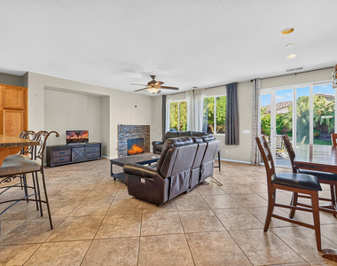 82222 Padova Drive - Photo Thumbnail 11