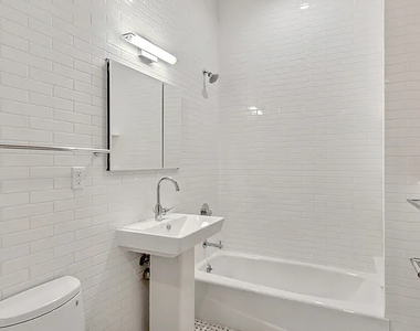 121 Madison Avenue - Photo Thumbnail 6