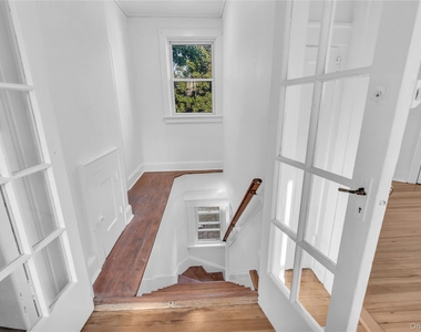 127 Maple Avenue - Photo Thumbnail 13