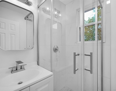 127 Maple Avenue - Photo Thumbnail 16