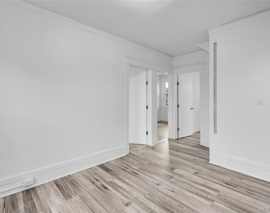 127 Maple Avenue - Photo Thumbnail 1
