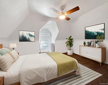 104 Waring Place - Photo Thumbnail 14