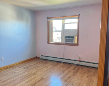 13425 59th Avenue - Photo Thumbnail 5