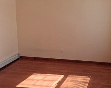 1 Orange Avenue - Photo Thumbnail 6