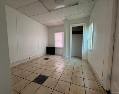 1036 Howard Street - Photo Thumbnail 8