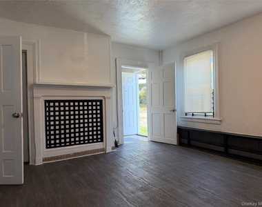 1036 Howard Street - Photo Thumbnail 2