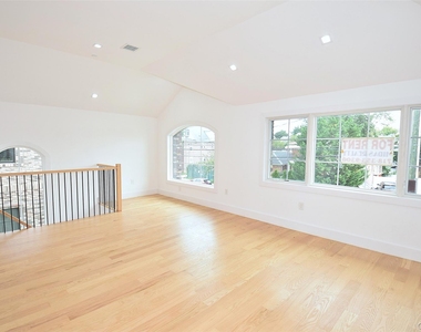 38-36 215st - Photo Thumbnail 2