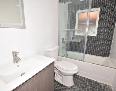 38-36 215st - Photo Thumbnail 9