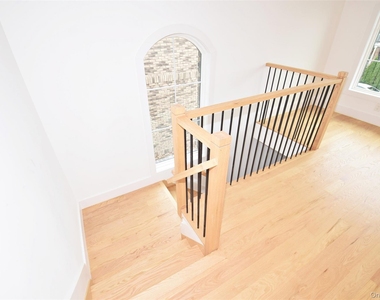 38-36 215st - Photo Thumbnail 13
