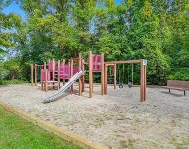 22 Cedar Pond Lane - Photo Thumbnail 22