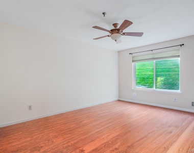22 Cedar Pond Lane - Photo Thumbnail 14