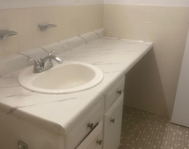 200 Hilton Avenue - Photo Thumbnail 18
