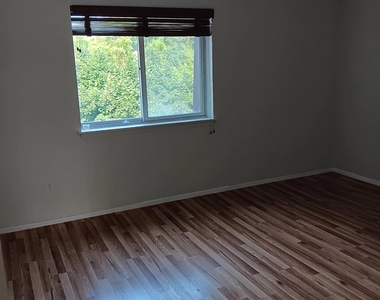 200 Hilton Avenue - Photo Thumbnail 30