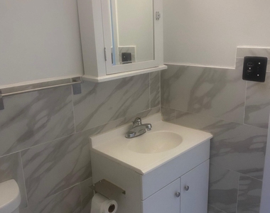 200 Hilton Avenue - Photo Thumbnail 19