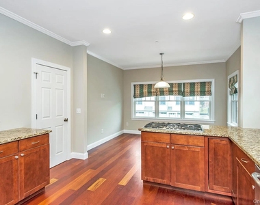278 Church Street - Photo Thumbnail 8