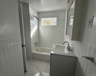 37 Edgemont Road - Photo Thumbnail 8