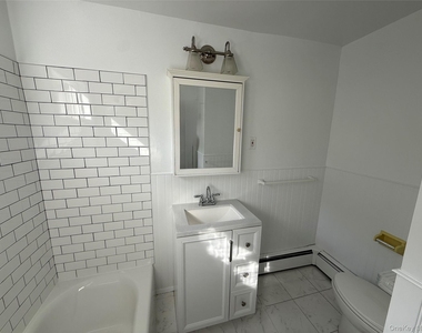 37 Edgemont Road - Photo Thumbnail 9