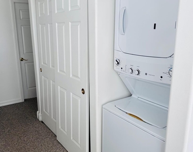 244 Beach Breeze Place - Photo Thumbnail 6