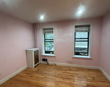 651 West 171st Street - Photo Thumbnail 4
