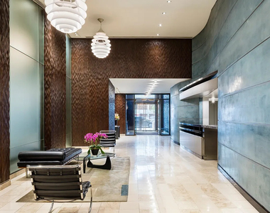 420 West 42nd Street - Photo Thumbnail 6