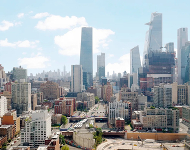 420 West 42nd Street - Photo Thumbnail 9