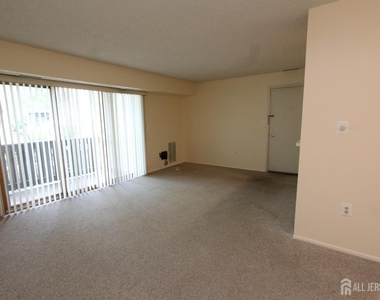 1105 Aspen Drive - Photo Thumbnail 3