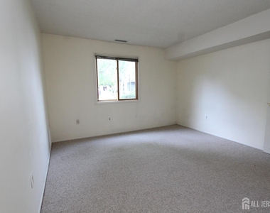 1105 Aspen Drive - Photo Thumbnail 10