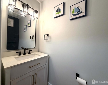 101 Park Knoll Drive - Photo Thumbnail 6