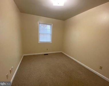 14 Bentley Court - Photo Thumbnail 5