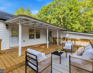 10806 Old Brook Road - Photo Thumbnail 40