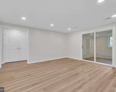 10806 Old Brook Road - Photo Thumbnail 34
