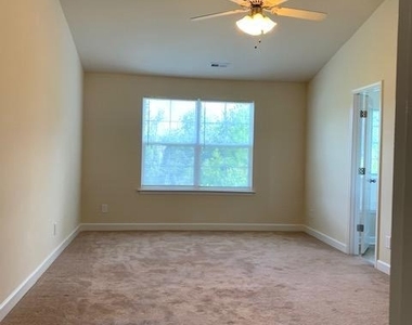 10301 Bluebird Court - Photo Thumbnail 4