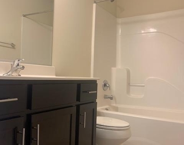6918 Lunette Lane - Photo Thumbnail 7