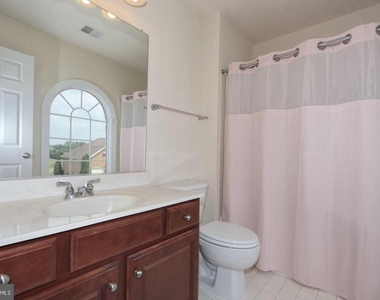 8409 Link Hills Loop - Photo Thumbnail 27